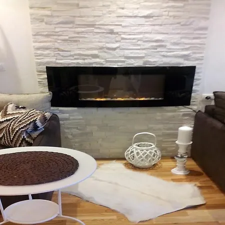 Apartment Visnja *